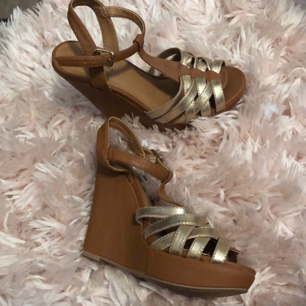 Gold and tan wedges